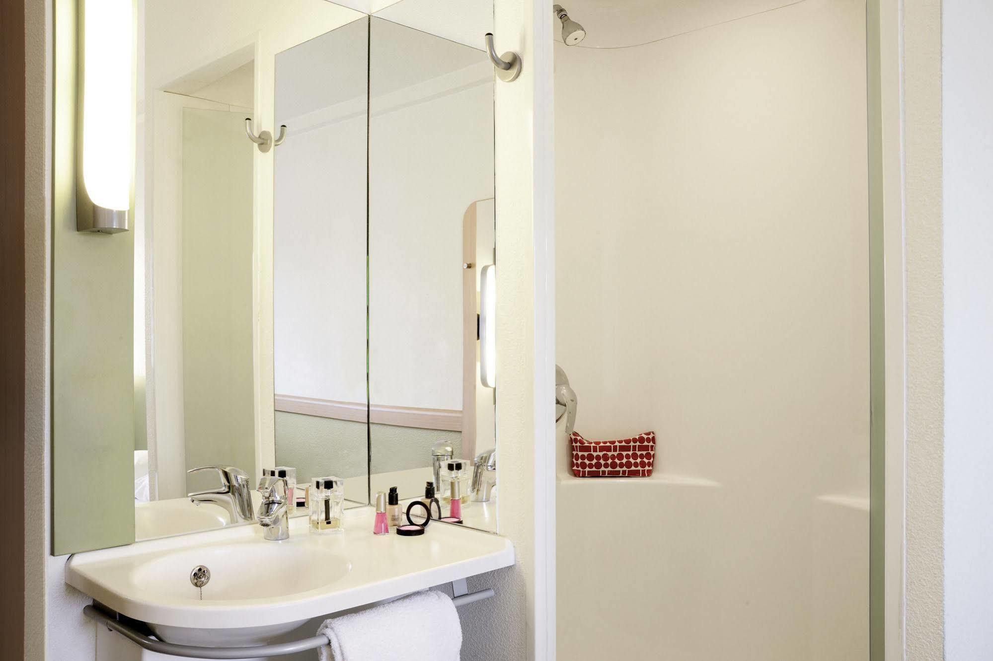 Ibis Budget Portsmouth Eksteriør bilde