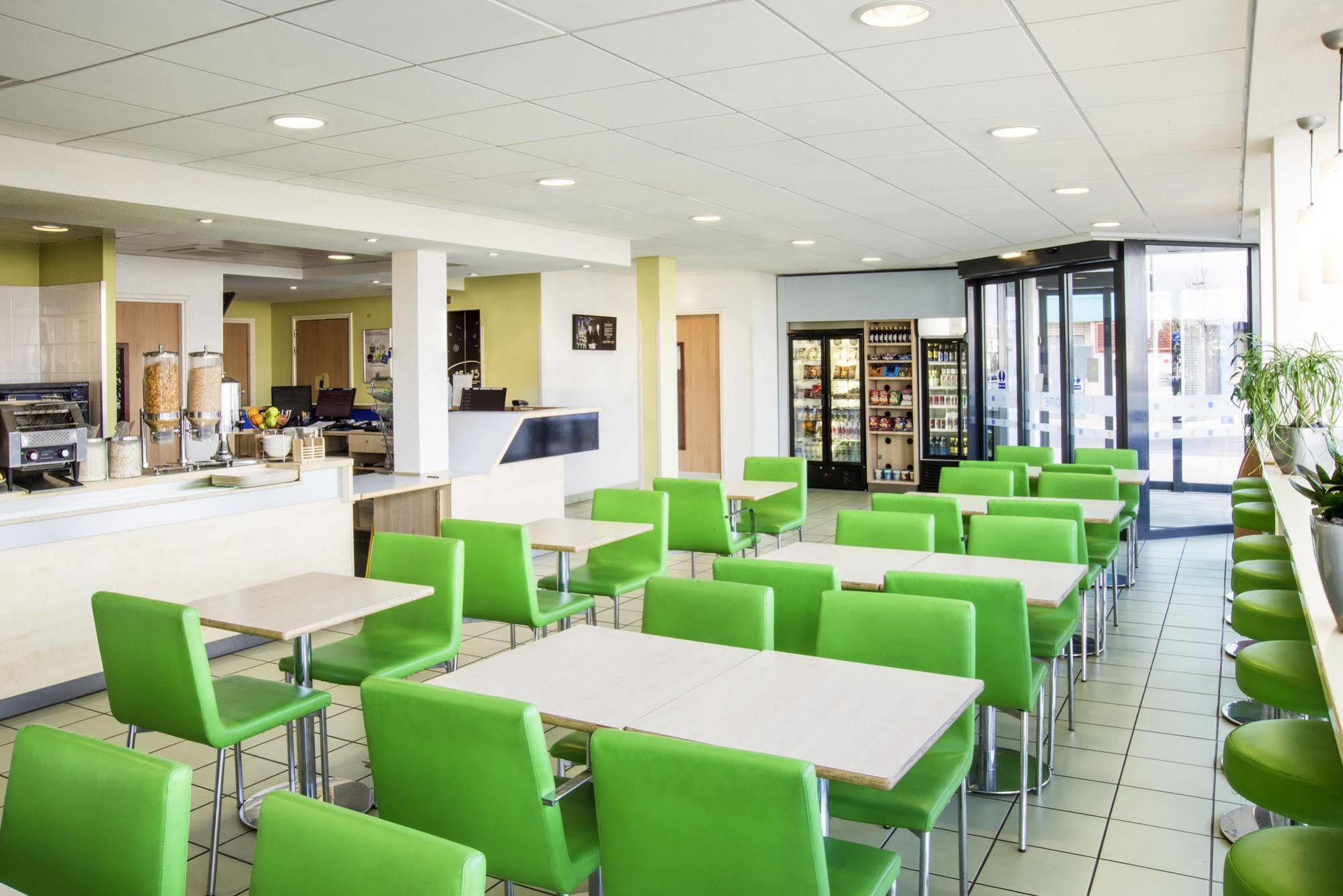 Ibis Budget Portsmouth Eksteriør bilde