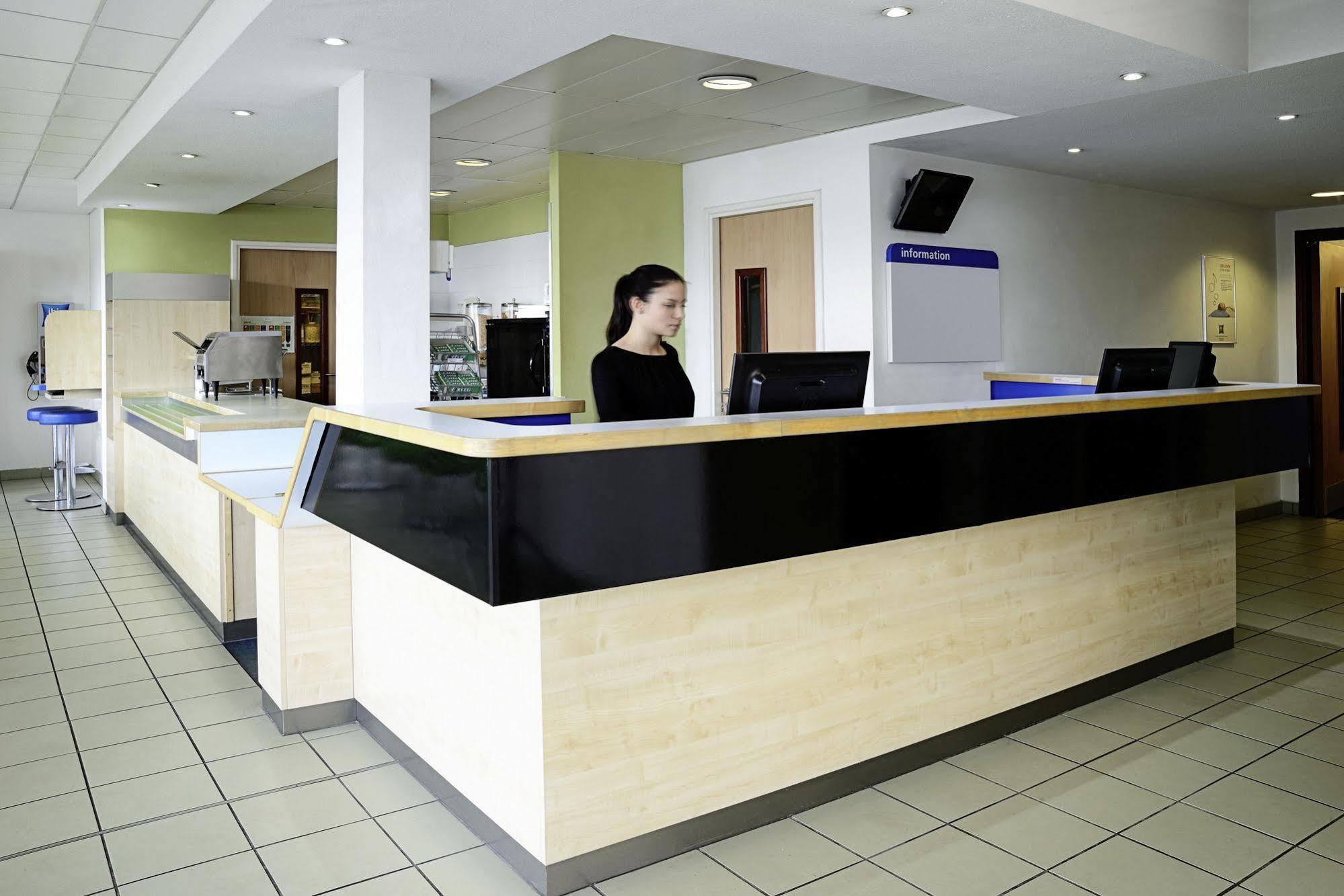 Ibis Budget Portsmouth Eksteriør bilde